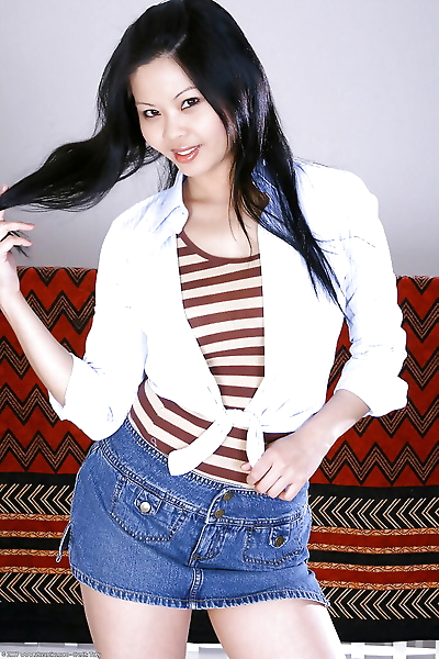 Cute Asian amateur Ayane..